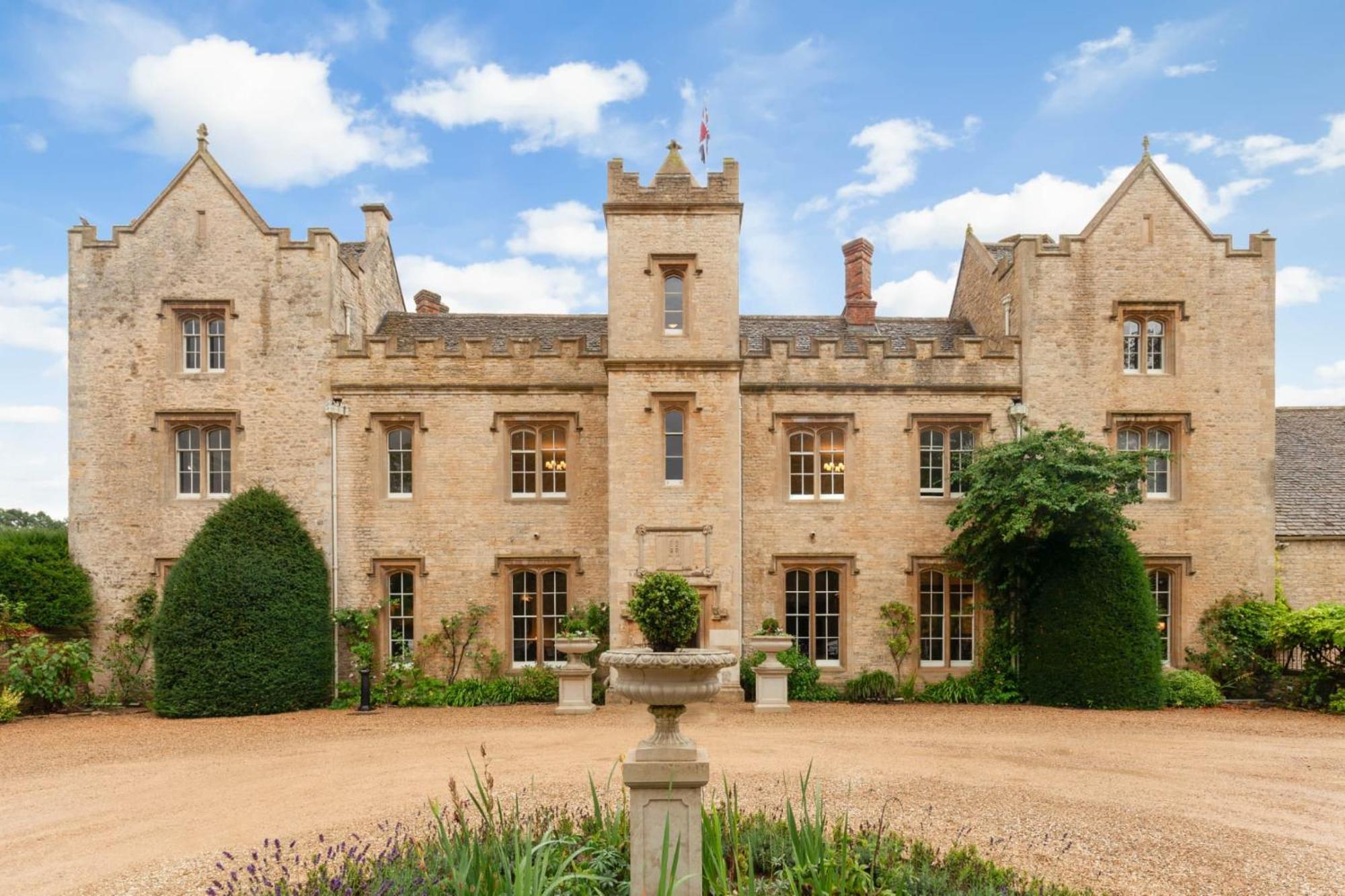 Weston Manor Hotel Exteriér fotografie